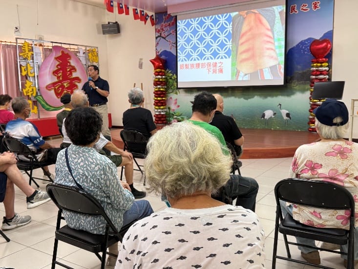 高雄榮家辦理樂齡保健課程 簡易拉伸動作舒緩疼痛 打造健康頤養新生活