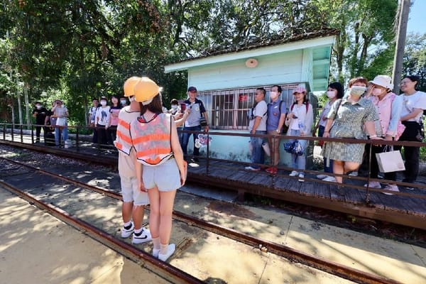 阿里山林鐵首度辦理月老主題列車《愛情列車長 我的愛情呀》