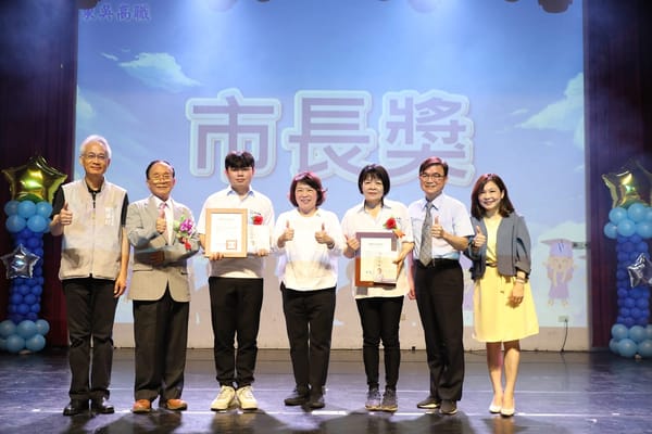東吳高職畢業典禮 勇媽黃敏惠市長出席送上暖心祝福
